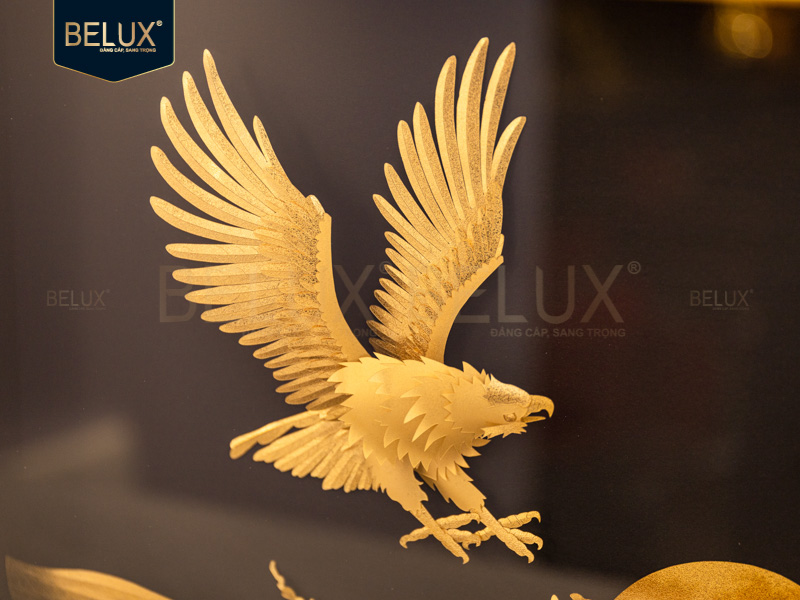 Tranh đôi đại bàng tung cánh dát vàng 58x36cm